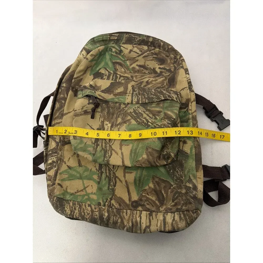 Vintage 90's Remington real tree camo hunting back pack